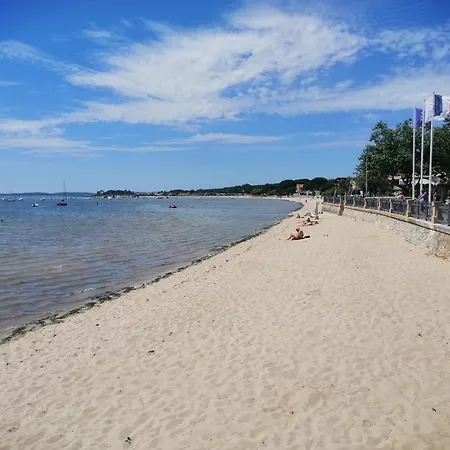 La Des Pins בית נופש